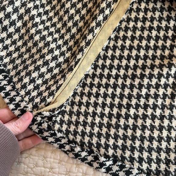 Vintage Houndstooth Cape Coat - Picture 6 of 7
